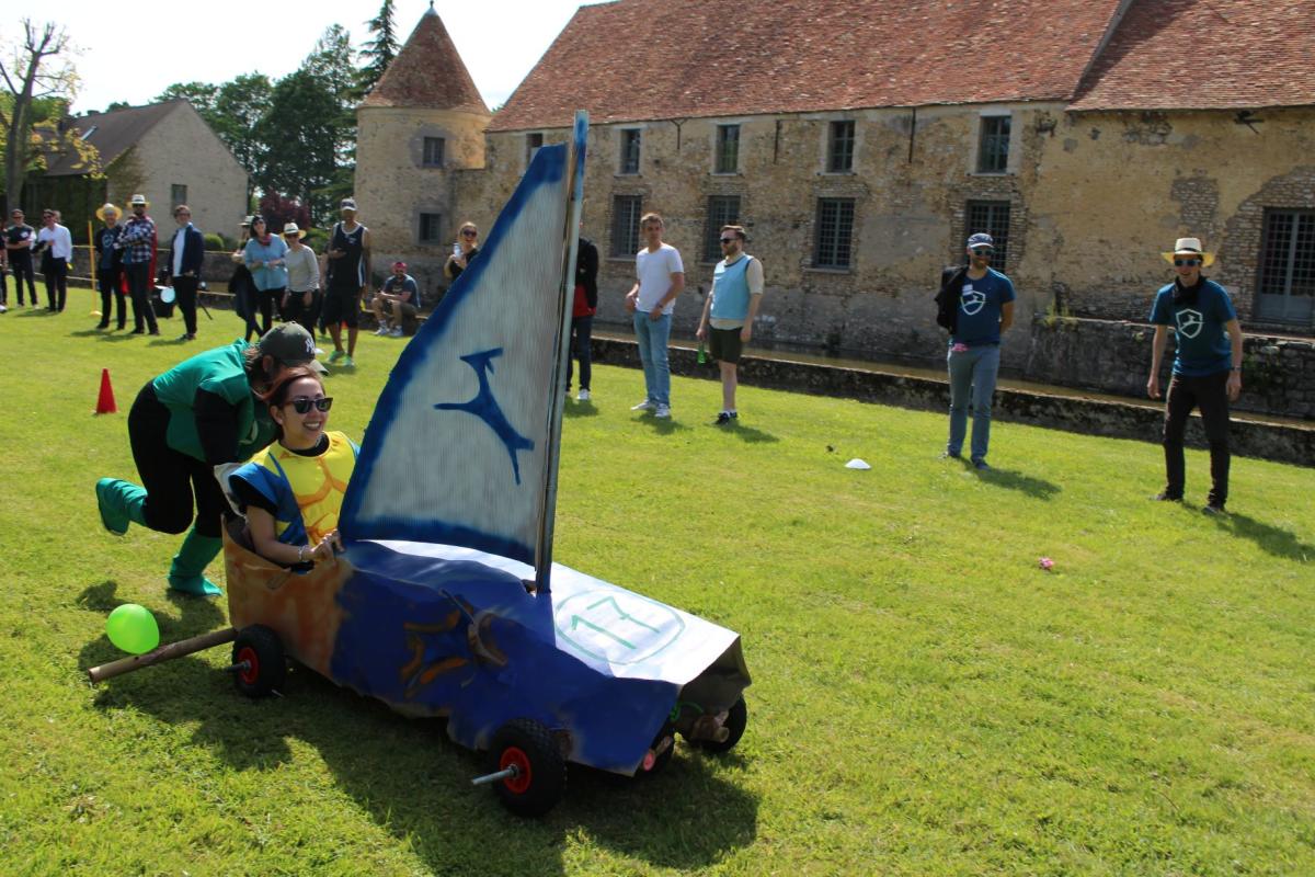 PUSH CAR
