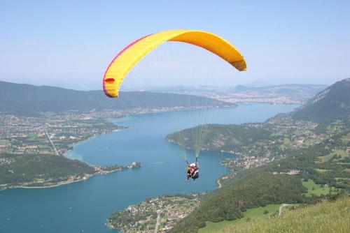 et un splendide vol parapente lyon pour attaquer la saison !