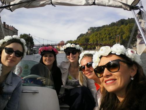 Organiser un EVJF/EVG sur la Saône, c'est possible !